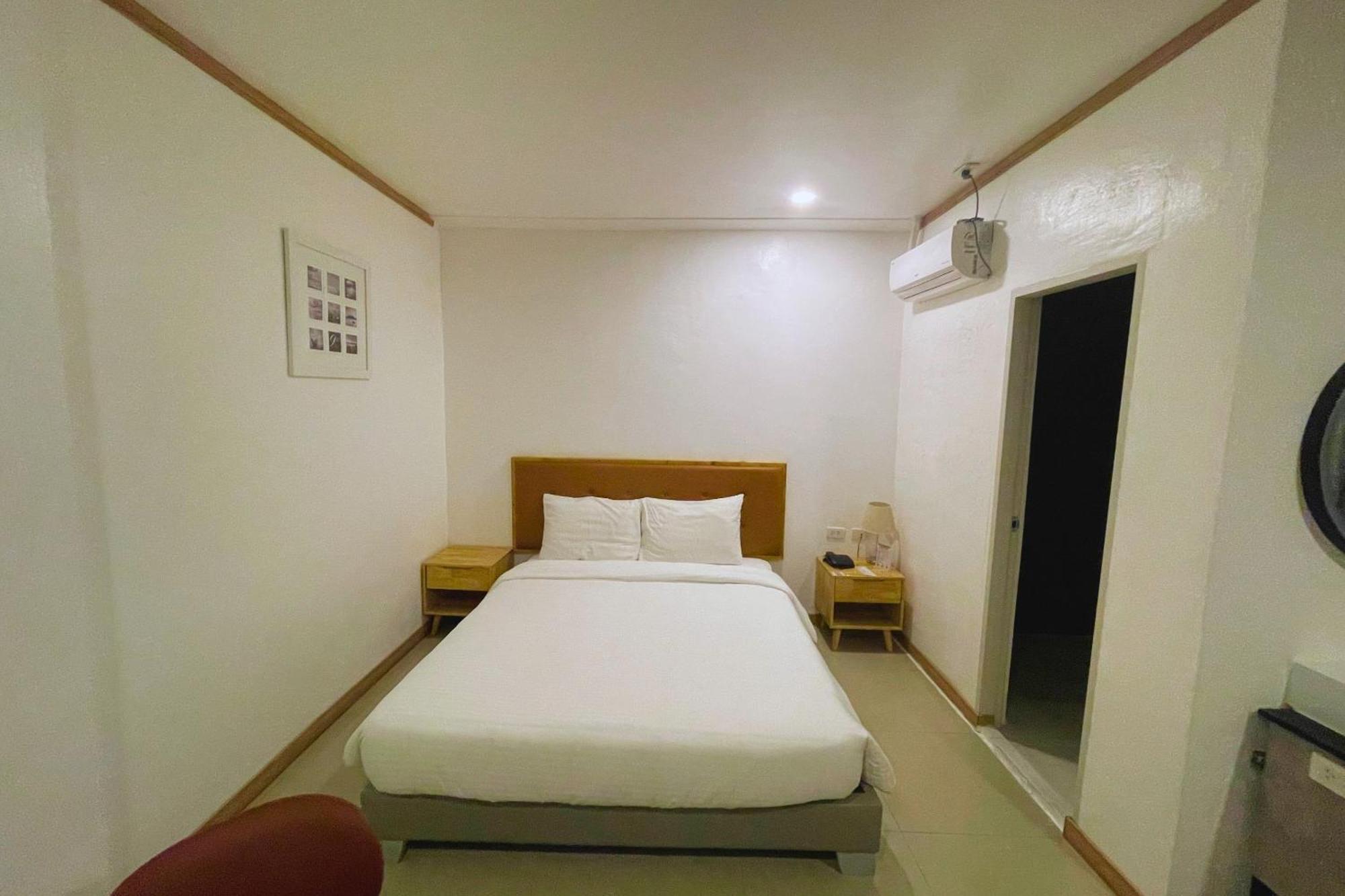Hotel Halo Angeles City Номер фото