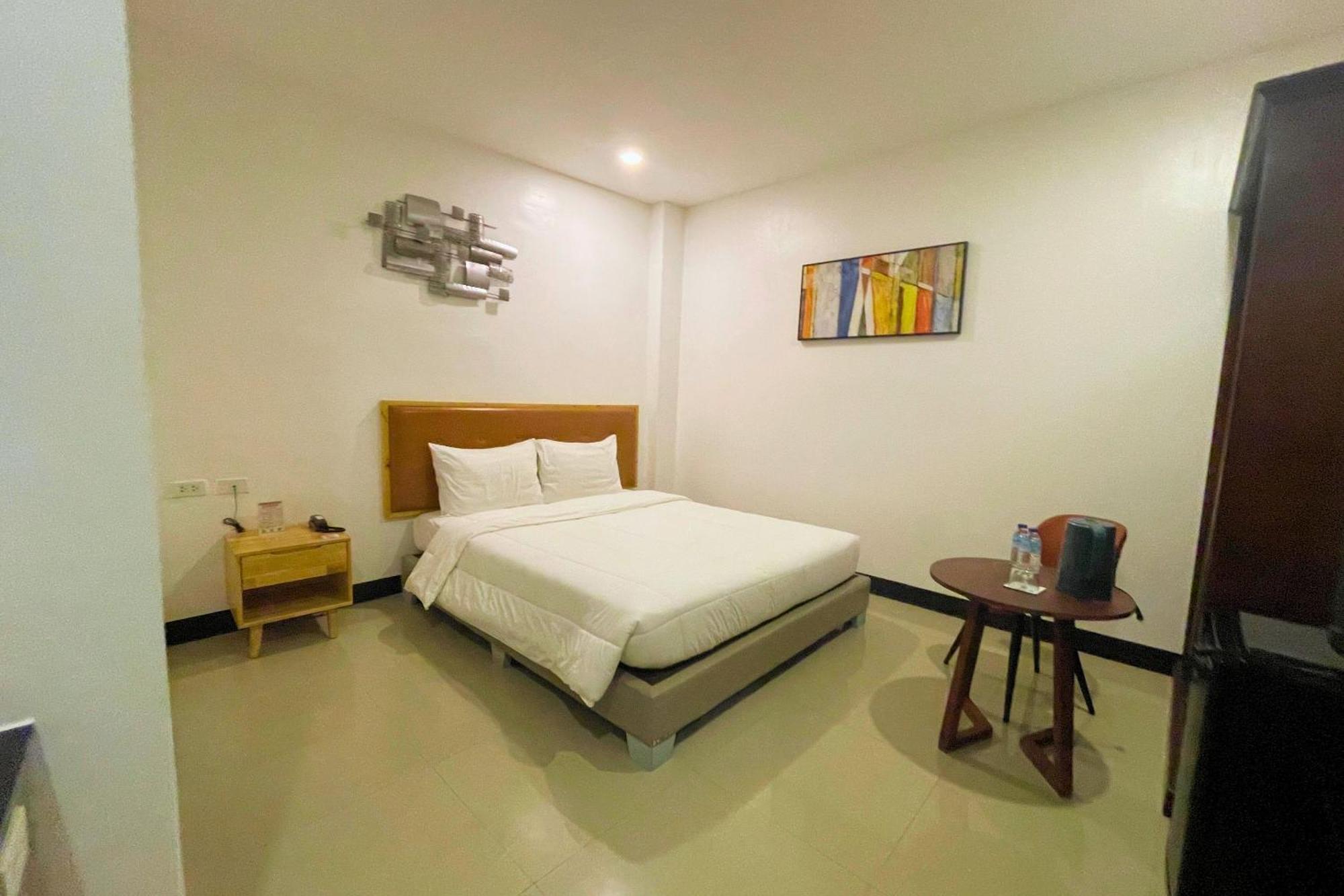 Hotel Halo Angeles City Номер фото
